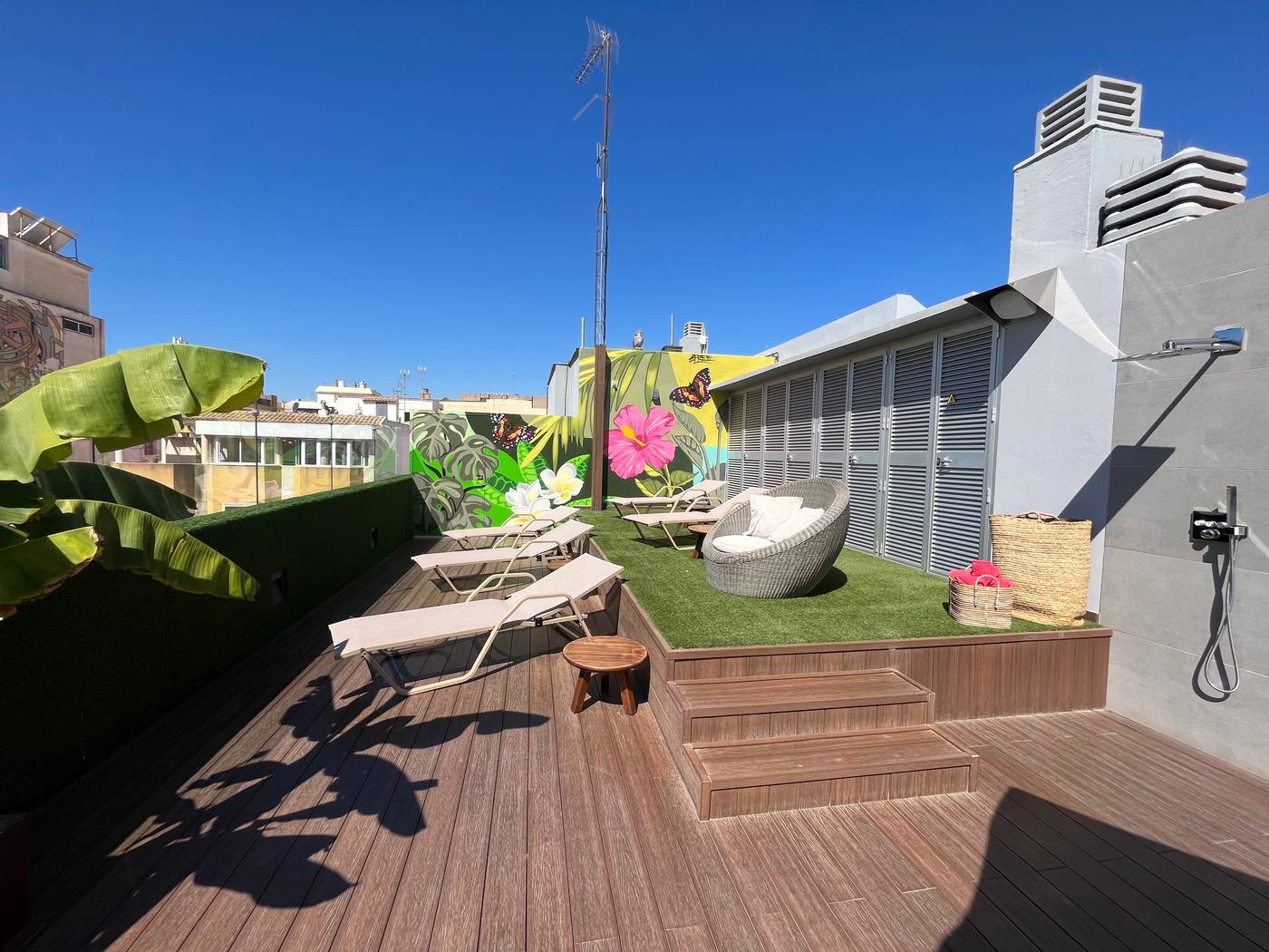 Hotel-Mariposa-Terrace-2