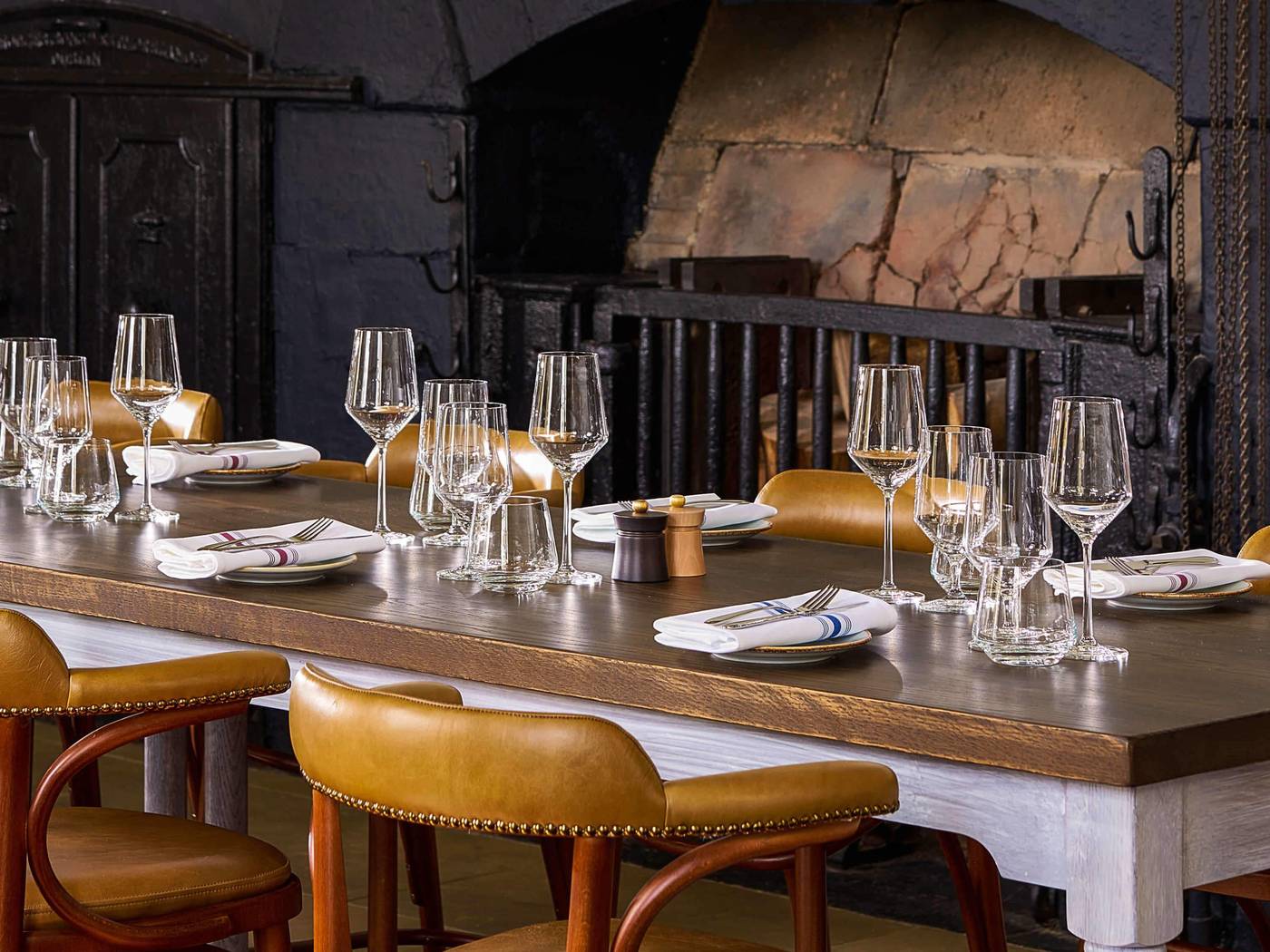 Carton-House--a-Fairmont-Managed-Hotel-Bar-51