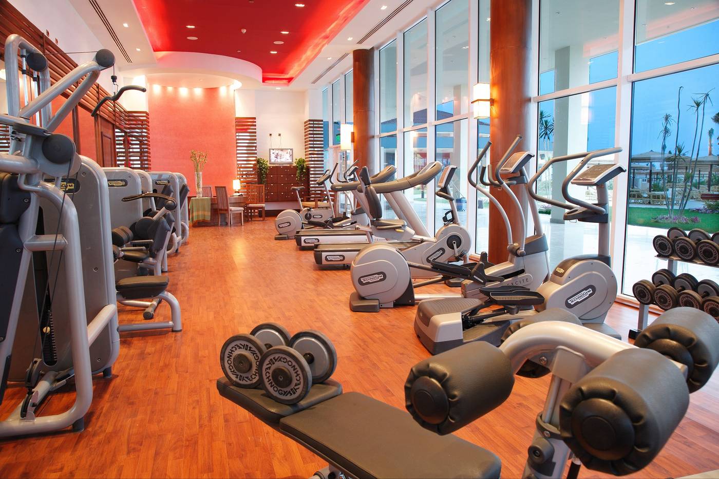 Maritim-Jolie-Ville-Royal-Peninsula-Sports-and-Entertainment-45