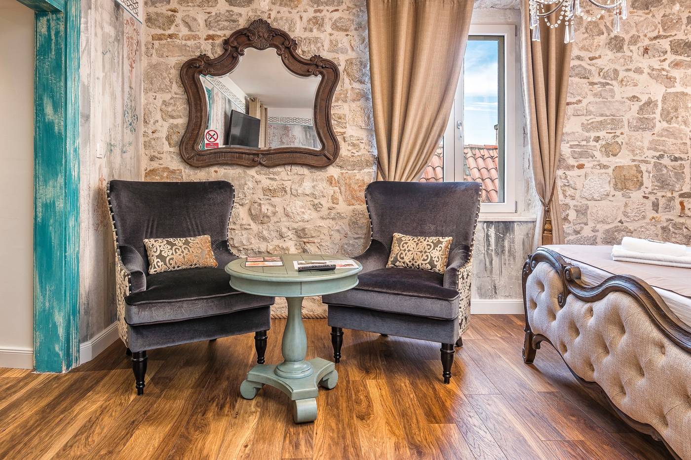 Plaza-Marchi-Old-Town---Quaint---Elegant-Hotels-Room-46