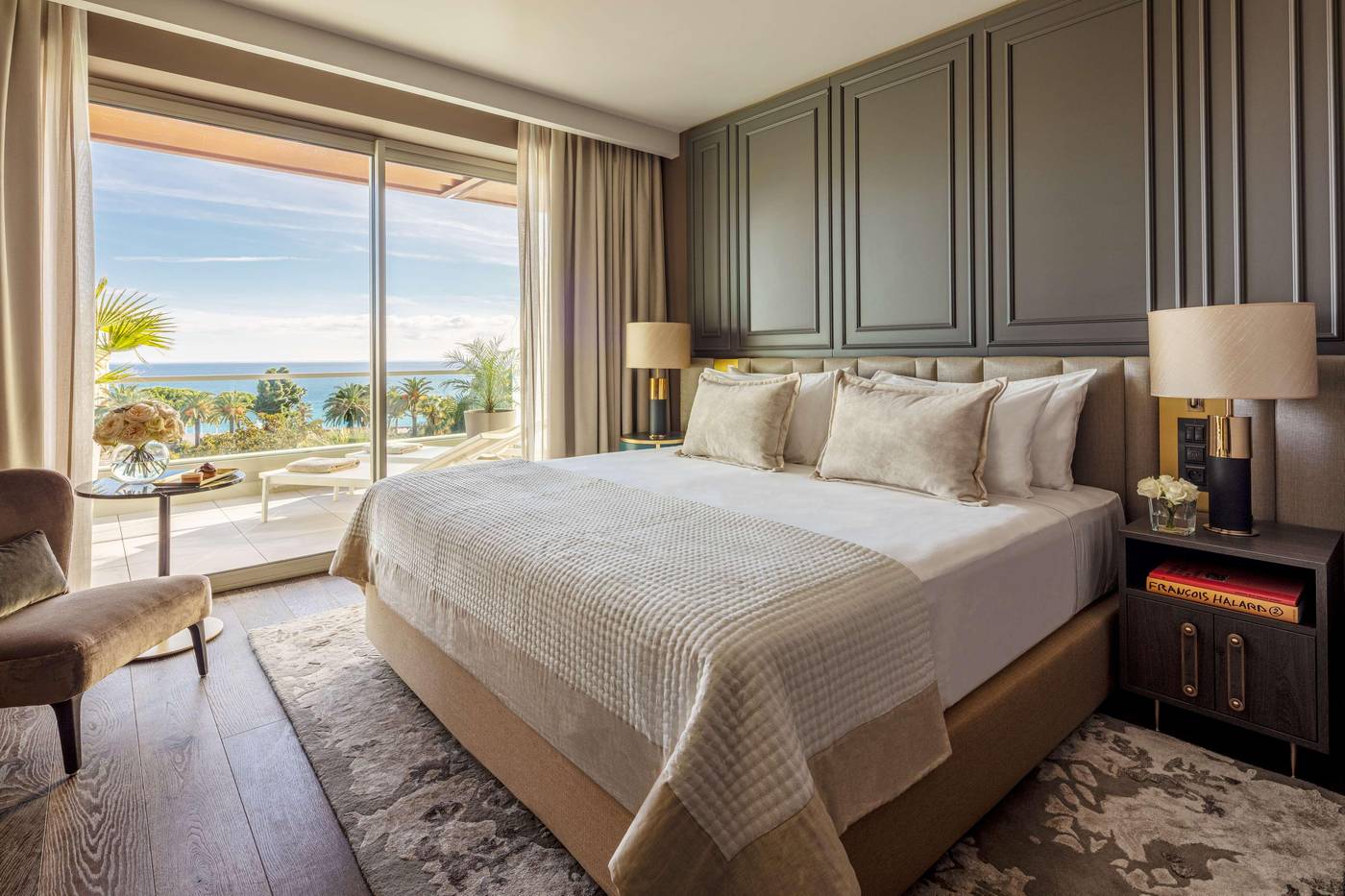 Anantara-Plaza-Nice-Hotel-Room-9
