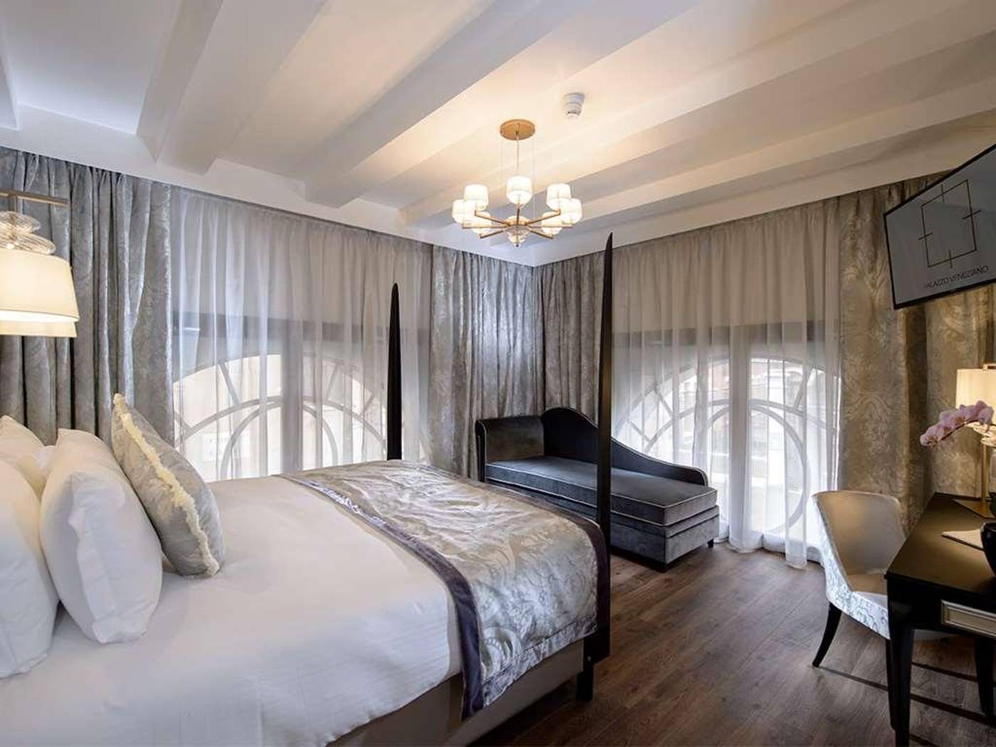 Palazzo-Veneziano-Room-42