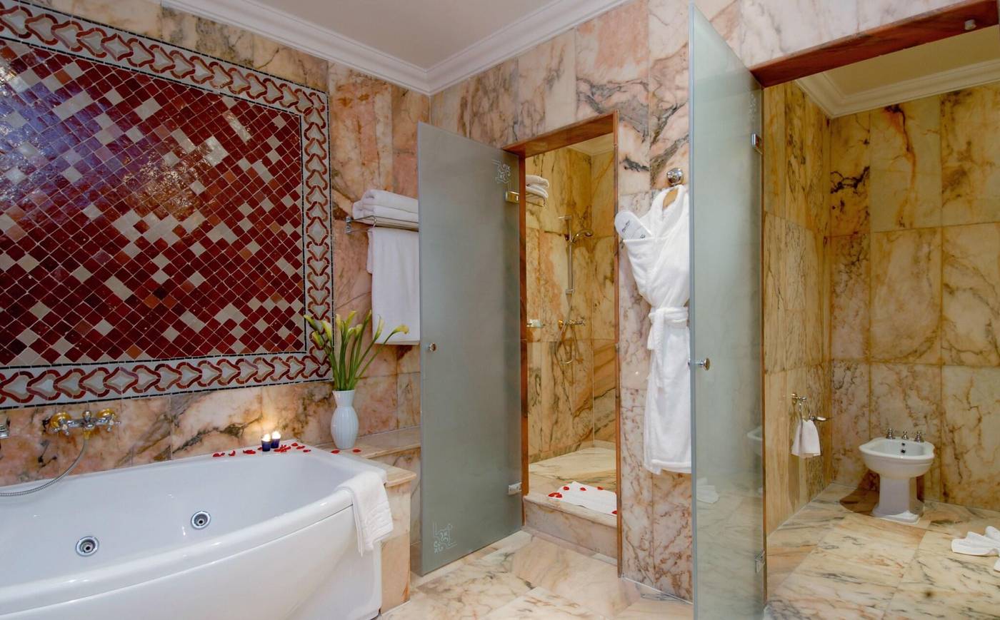 Royal-Mirage-Deluxe-Room-35