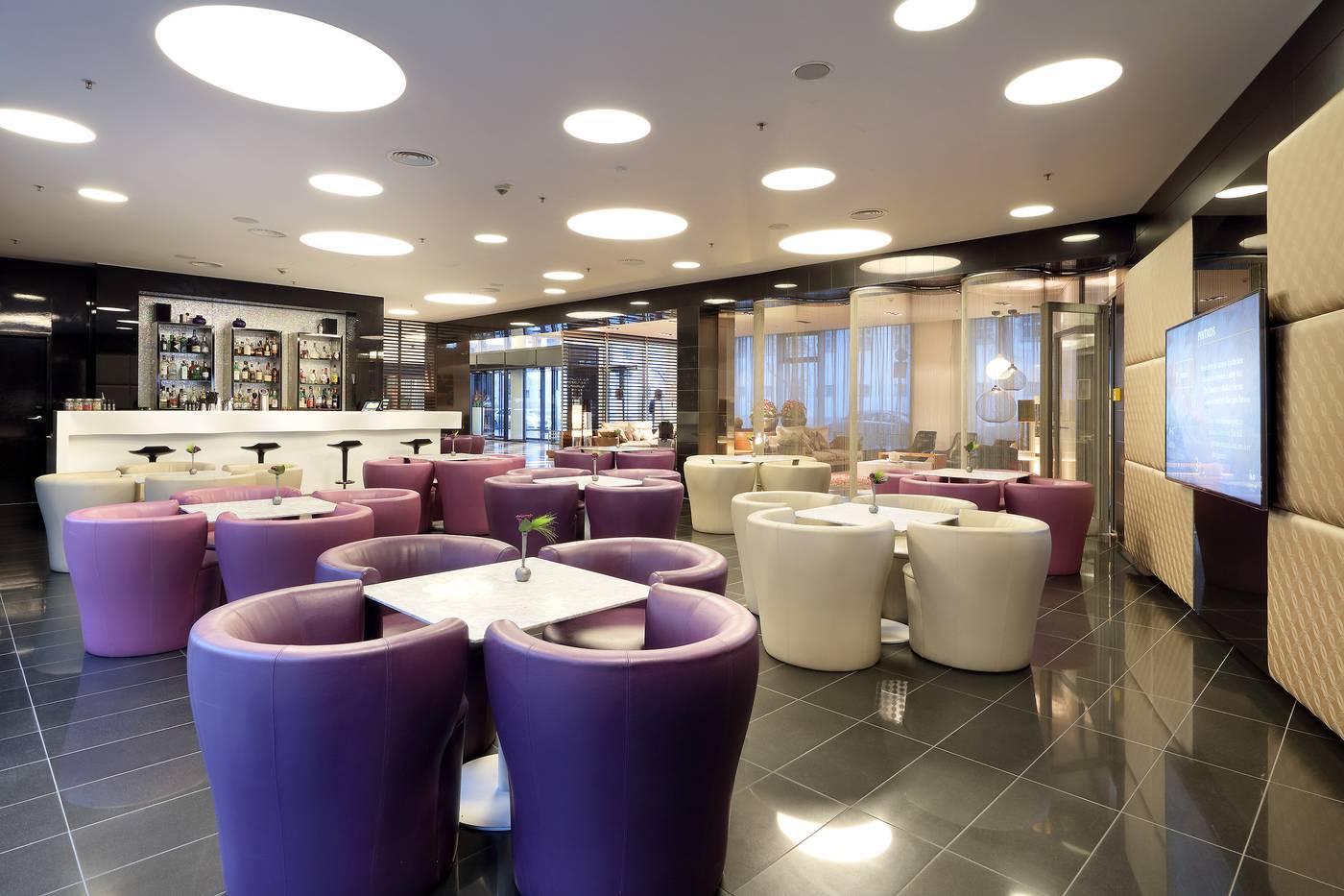 Eurostars-Grand-Central-Bar-2