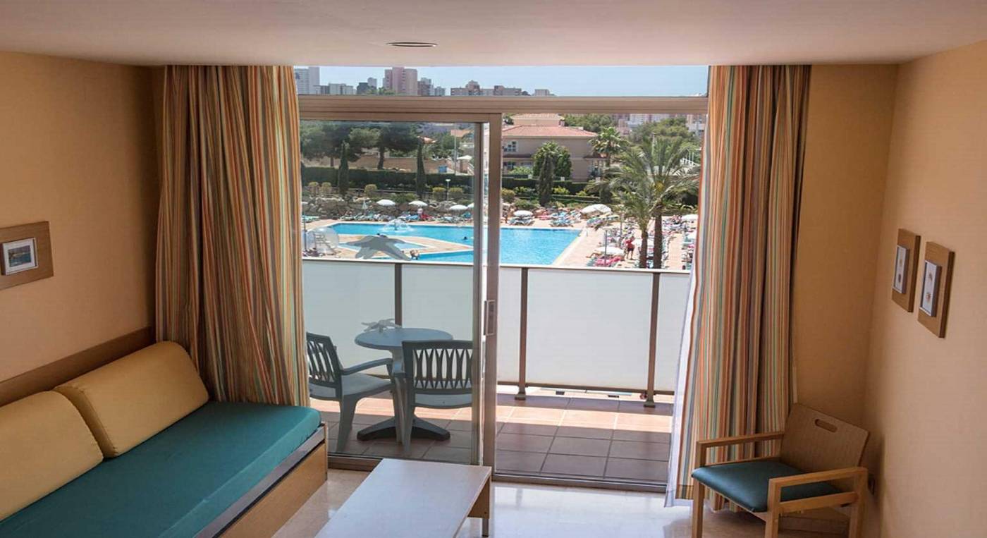 Mediterraneo-Benidorm-Hotel-Room-32