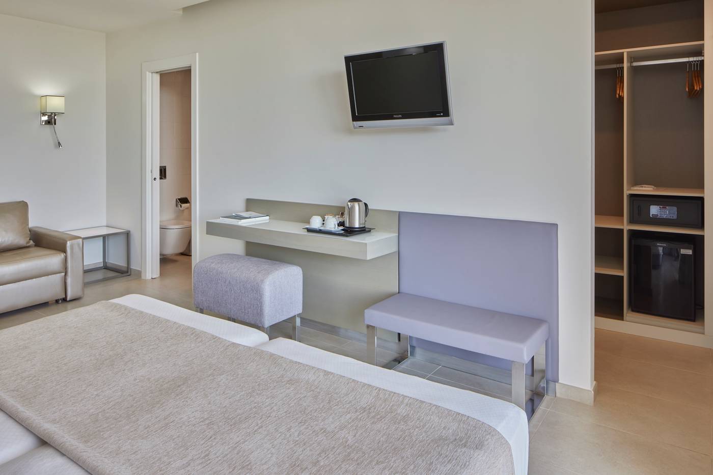 Hotel-Torre-Del-Mar-Room-44