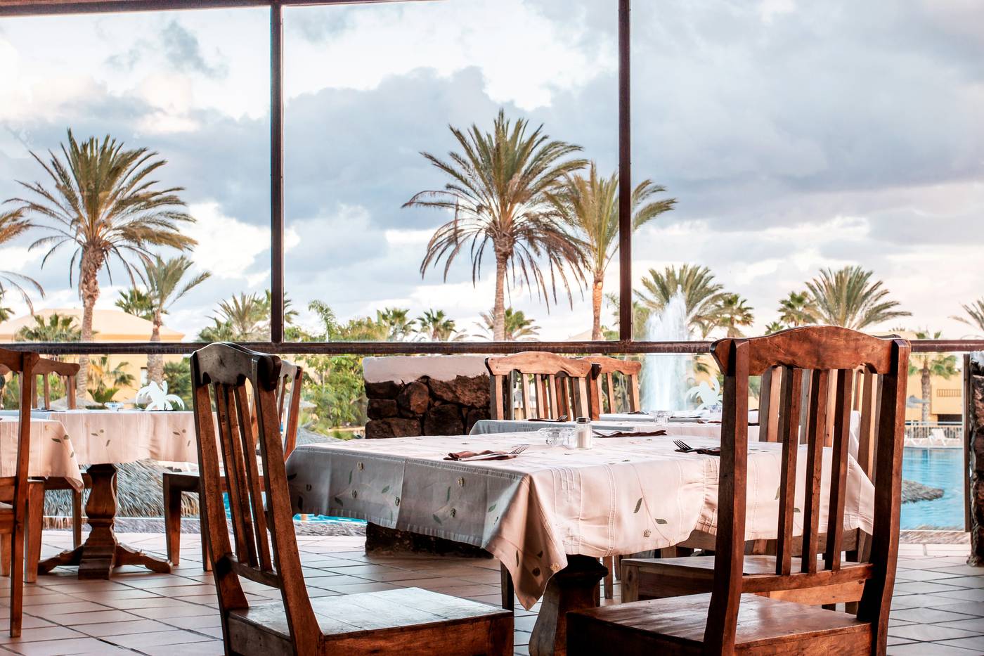 Oasis-Papagayo-Sport---Family-Restaurant-20