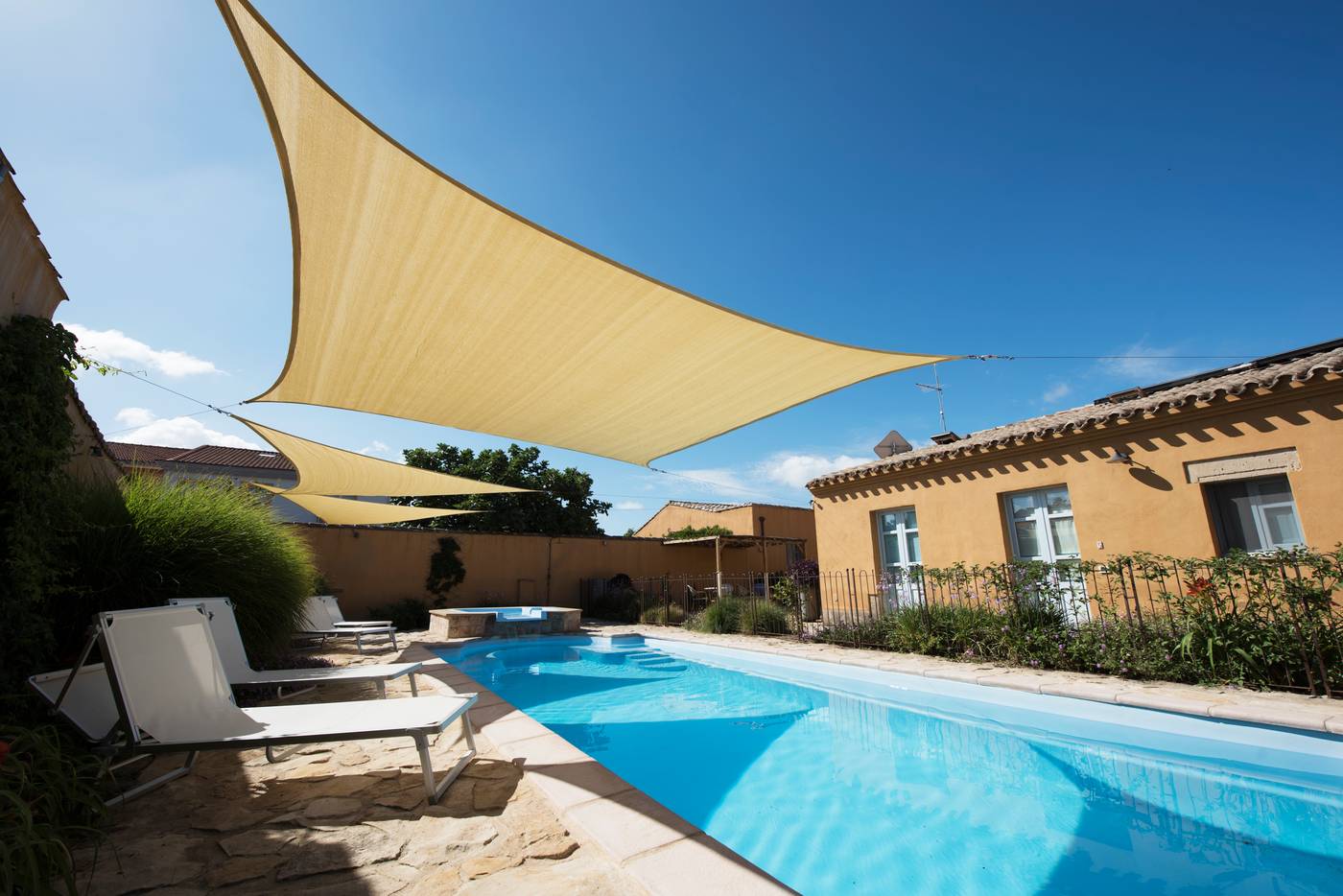 Aquae-Sinis-Albergo-Diffuso-Pool-4