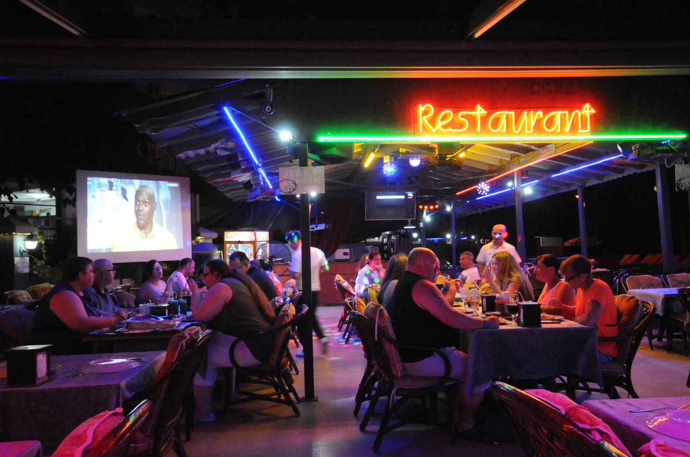 Grand-Villa-Sol-Apart-Restaurant-26