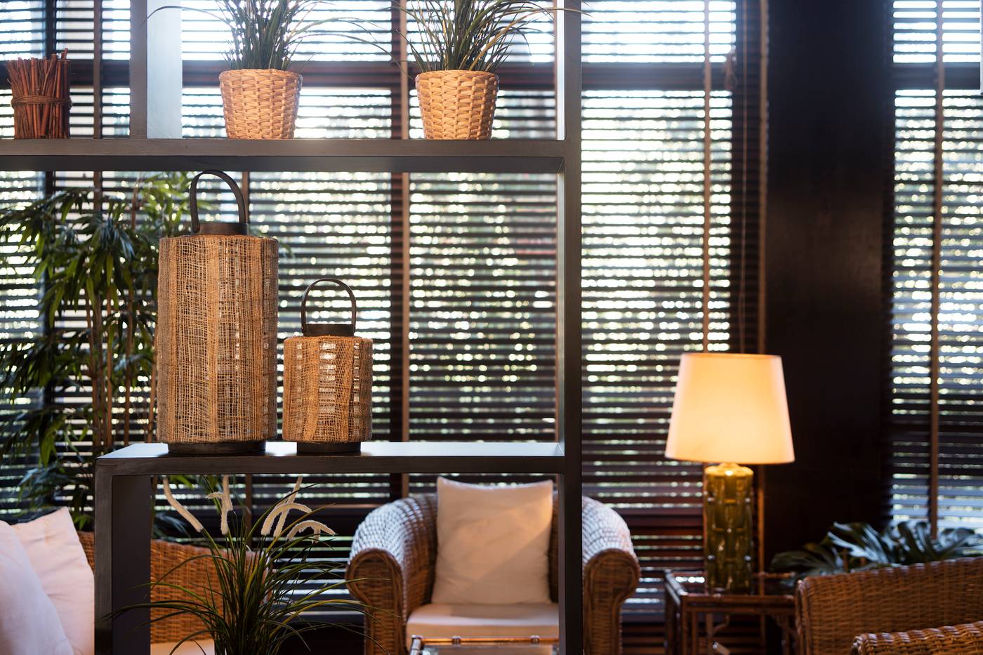Luna-Club-Lobby-46