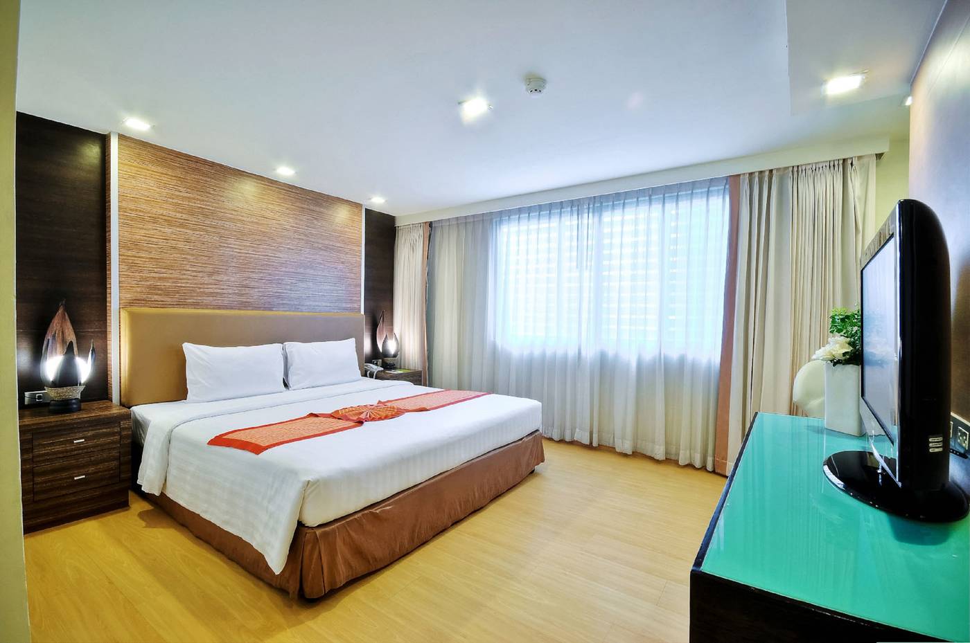 Aspen-Suites-Sukhumvit-2-Room-28