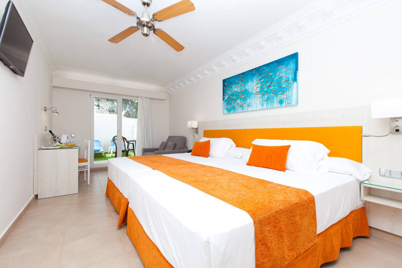 Diverhotel-Roquetas-Room-18