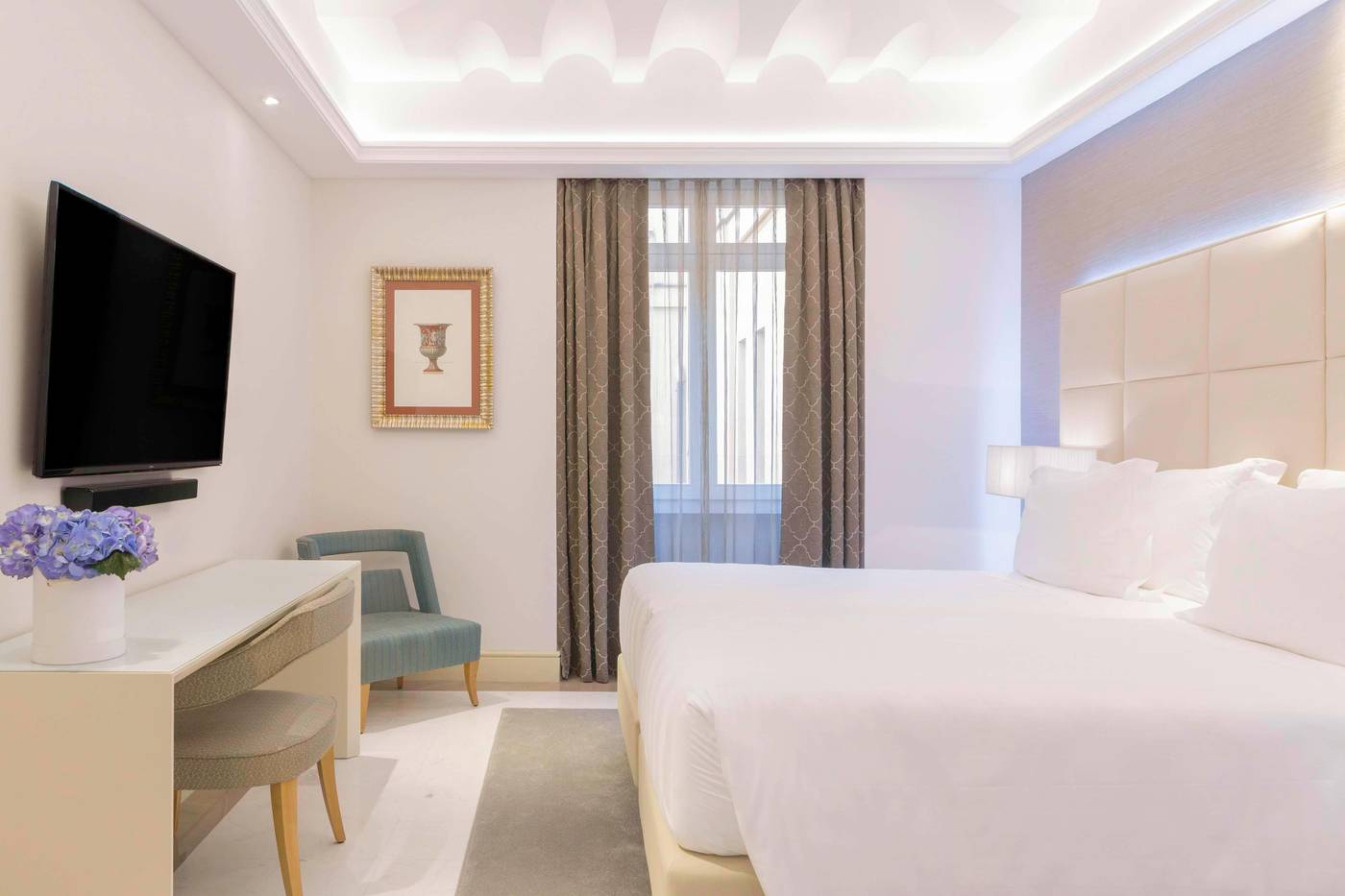 Aleph-Rome-Hotel--Curio-Collection-by-Hilton-Room-48