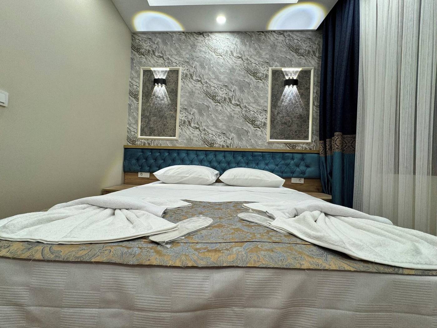 Riverside-Hotel-Room-20