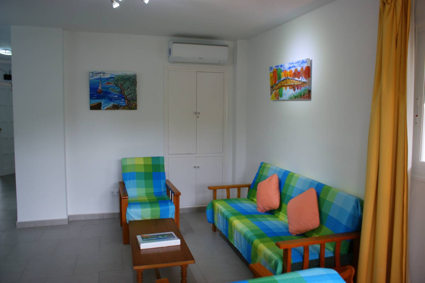 Hamilton-Court-Room-34