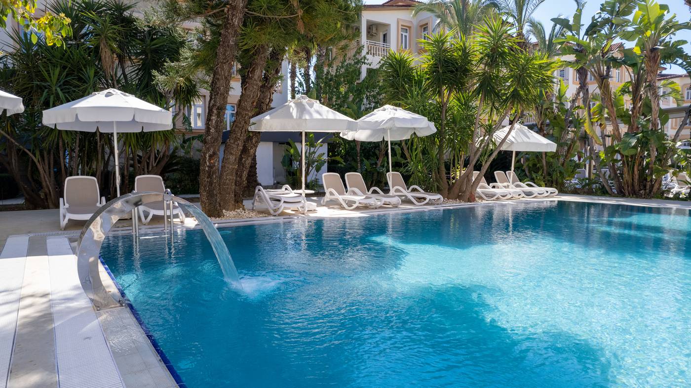 Side Village Family Suites