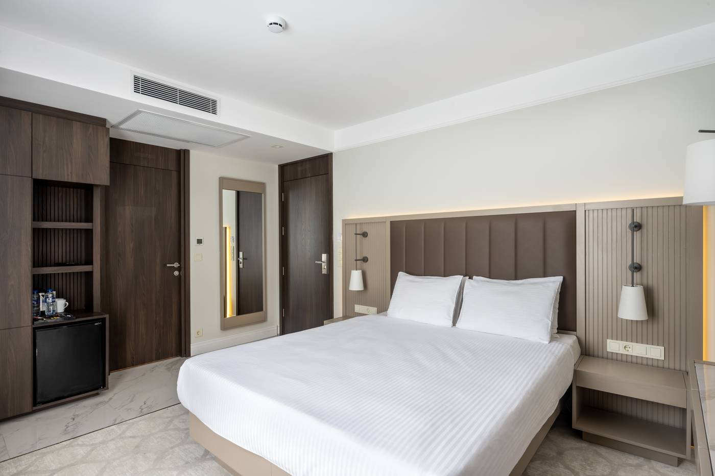 Noble-Pangalti-Room-19