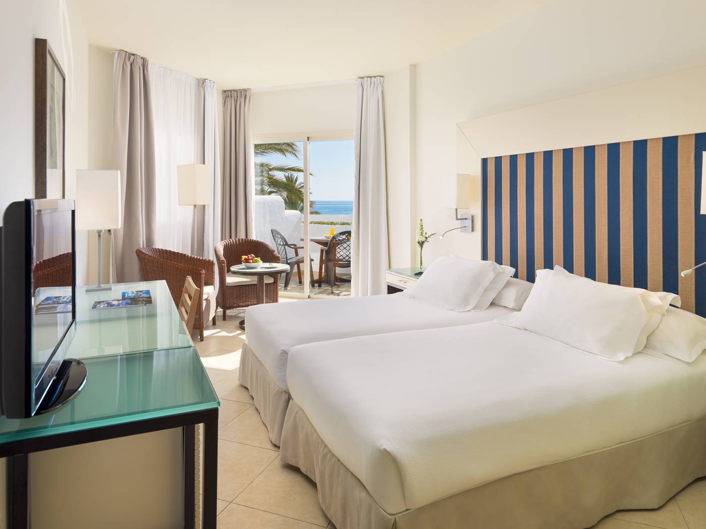 H10-Estepona-Palace-Room-23