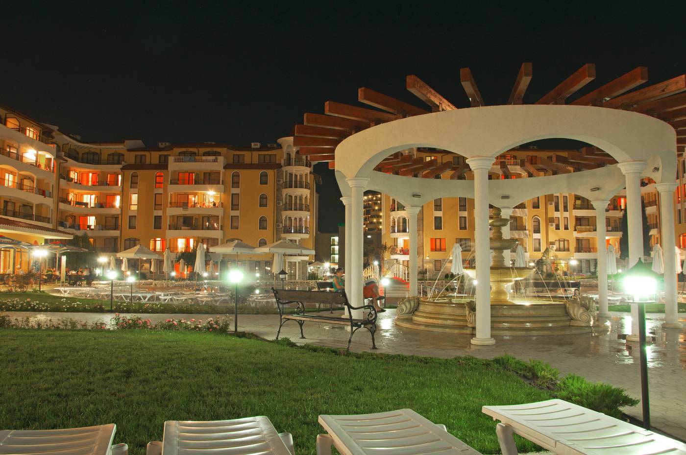 Royal-Sun-Apartments-General-view-16