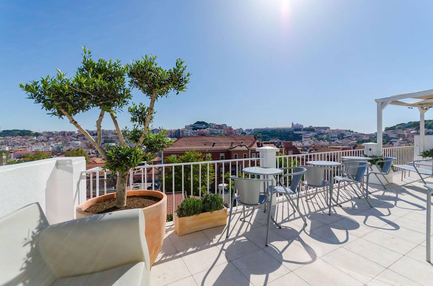 Quinta-Colina-By-Shiadu-General-view-66