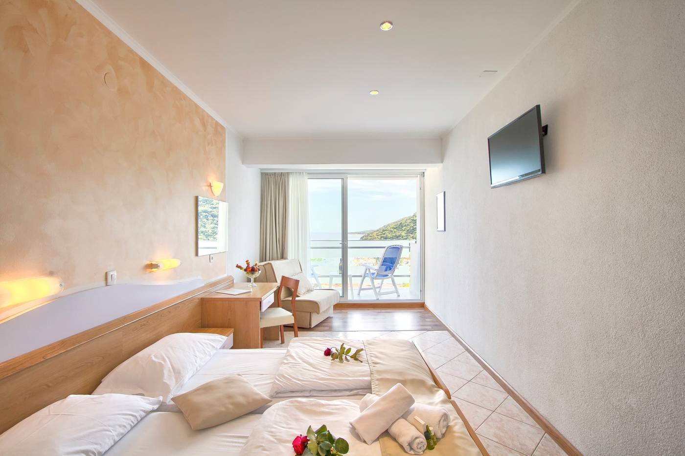 Hotel Mimosa-Lido Palace-Croatia-RABAC-Room-9
