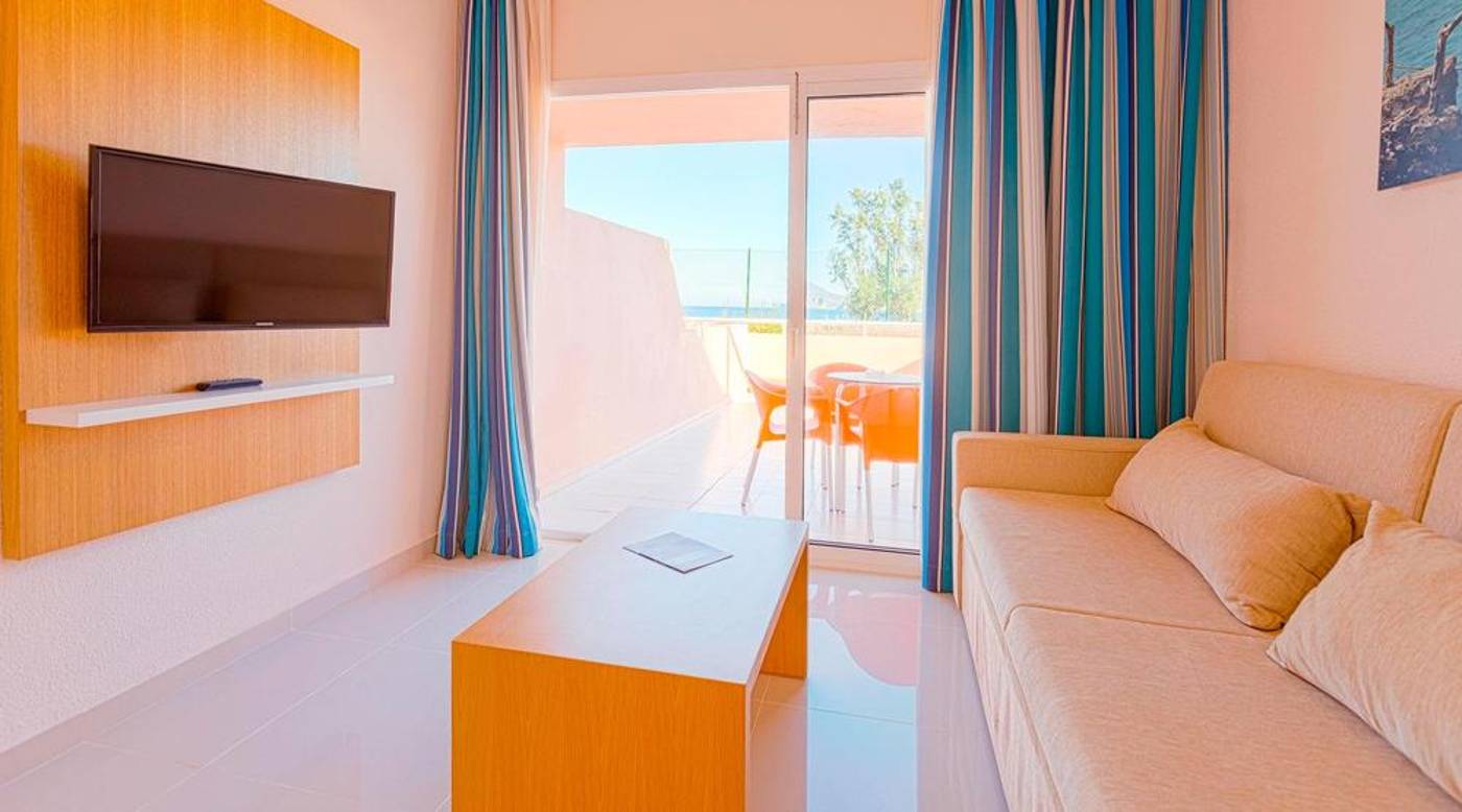 Sirenis-Seaview-Country-Club-Room-31