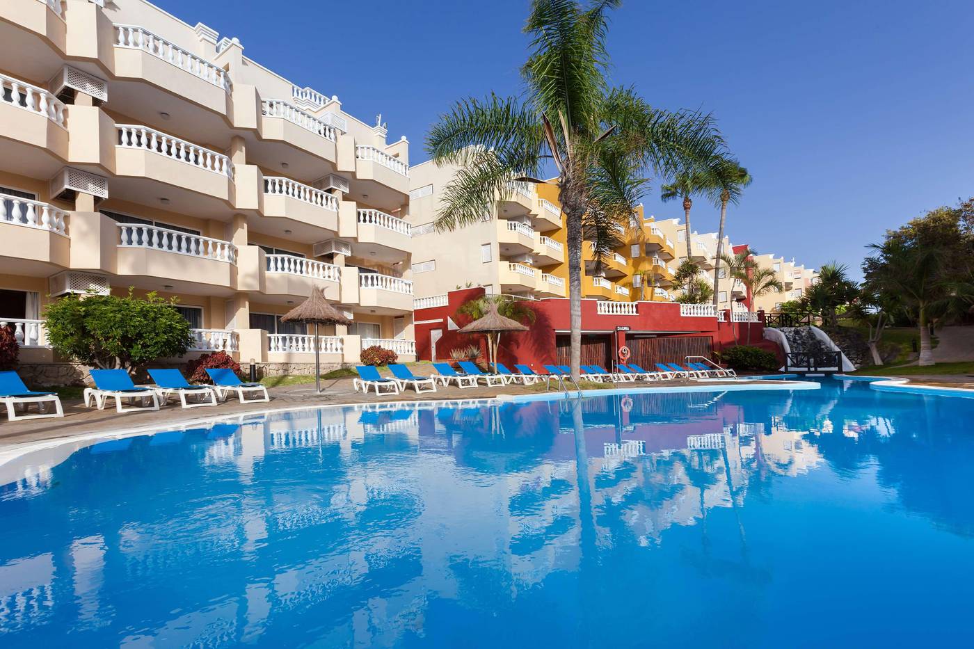 Allegro-Isora-Pool-2