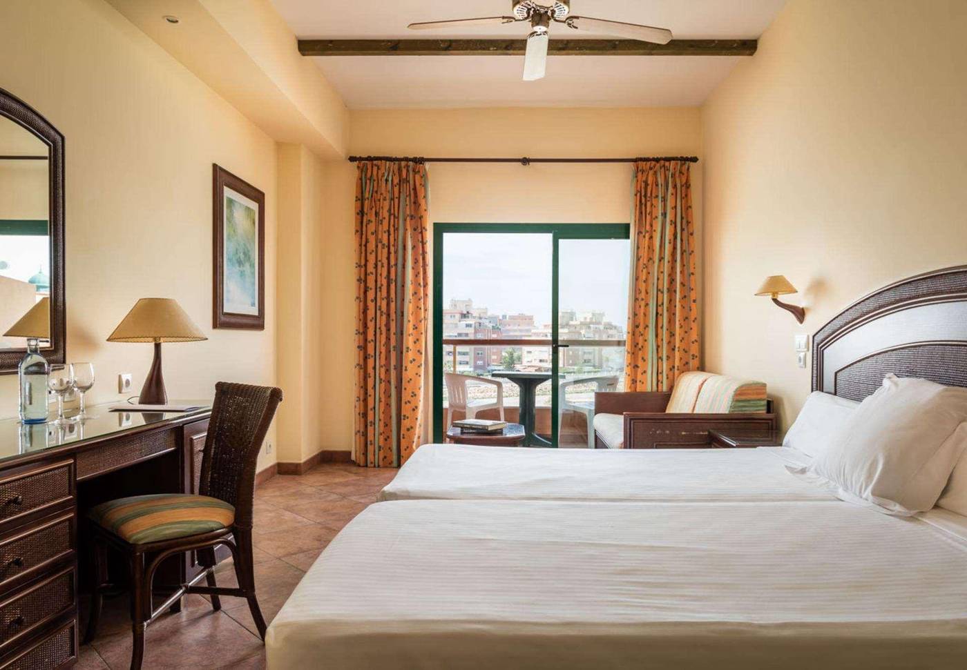 Alegria-Colonial-Mar-Room-25