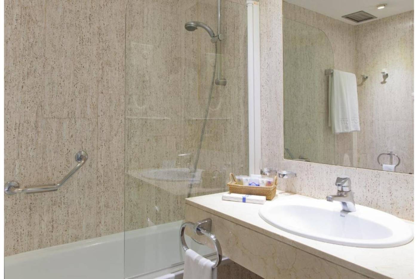 Espahotel-Plaza-de-Espana-Room-27