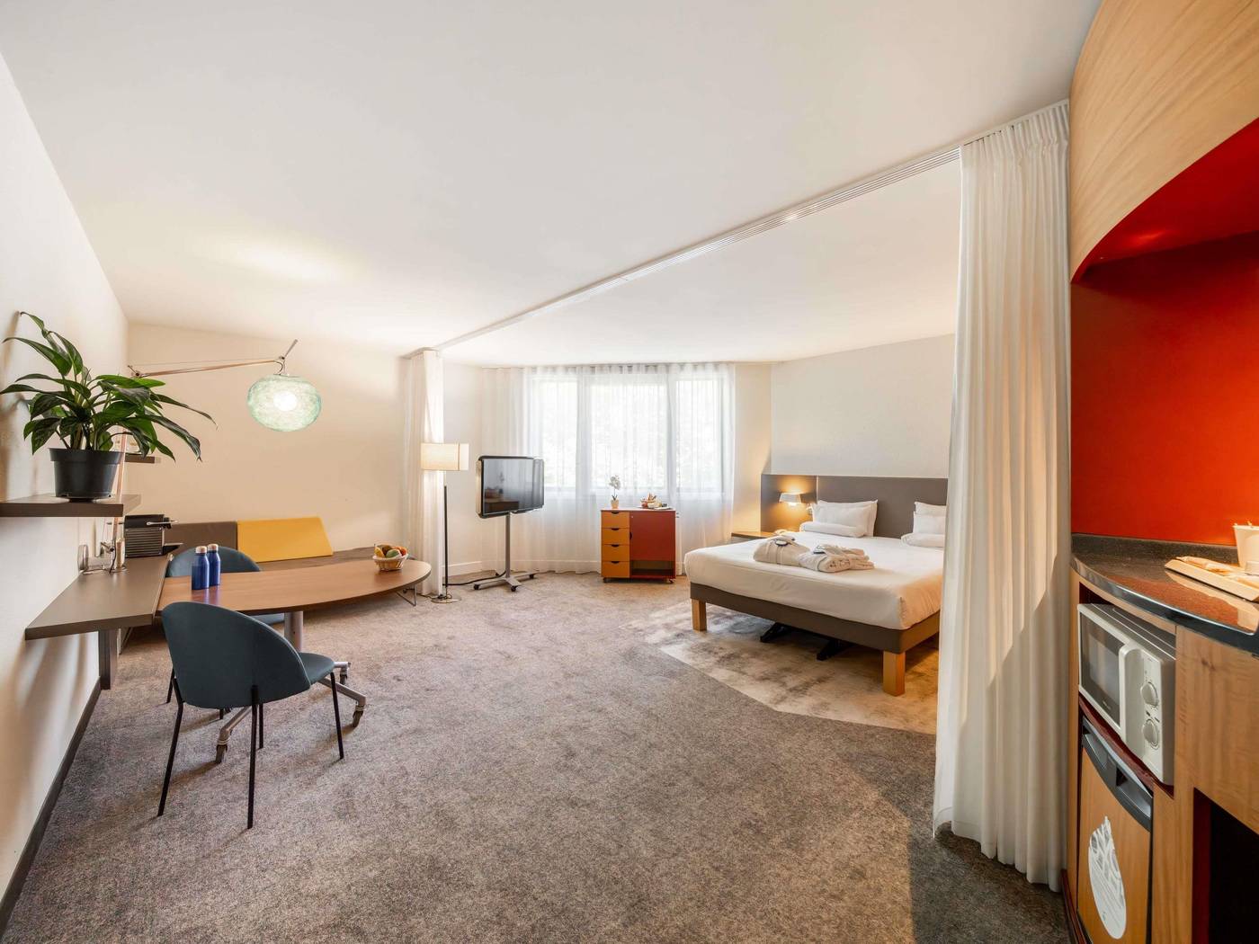 Novotel-Suites-Cannes-Centre-Room-23