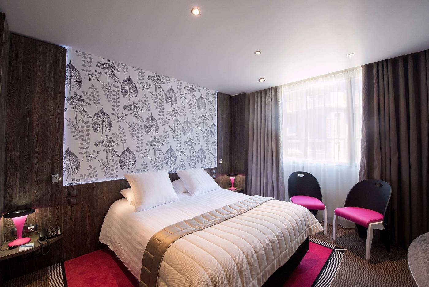 Best-Western-Premier-Patio-des-Artistes-Room-17