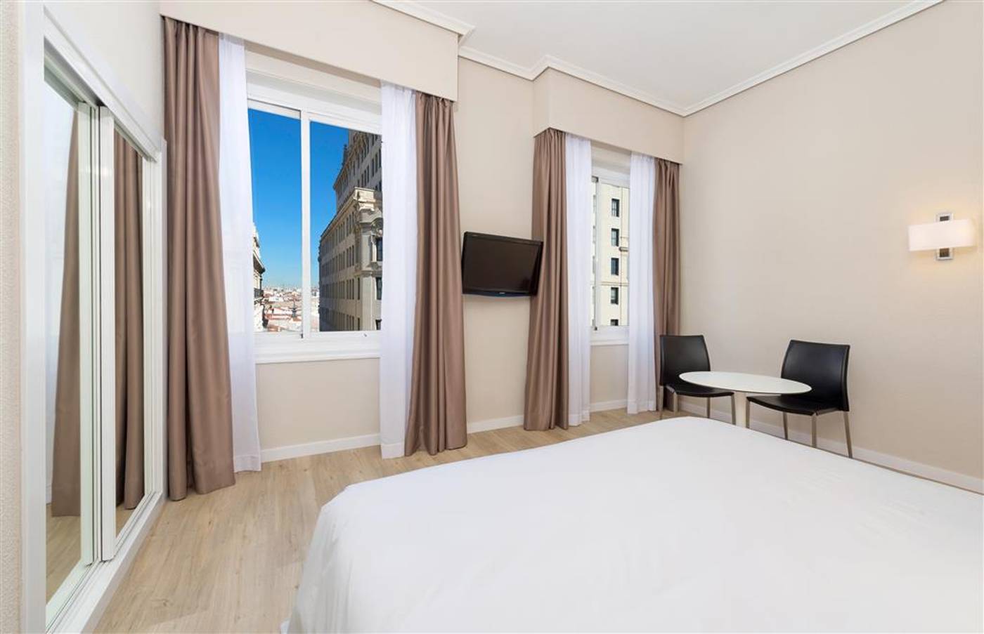 Hotel-Madrid-Gran-V----a-25--managed-by-Meli-----Room-38