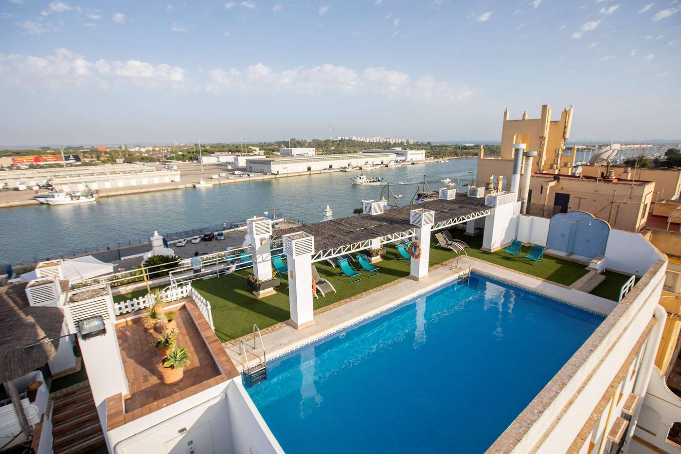 Soho-Boutique-Puerto-Pool-1