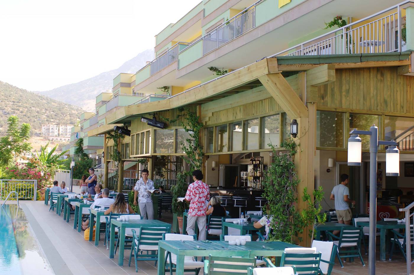 Happy-Kalkan-Bar-23