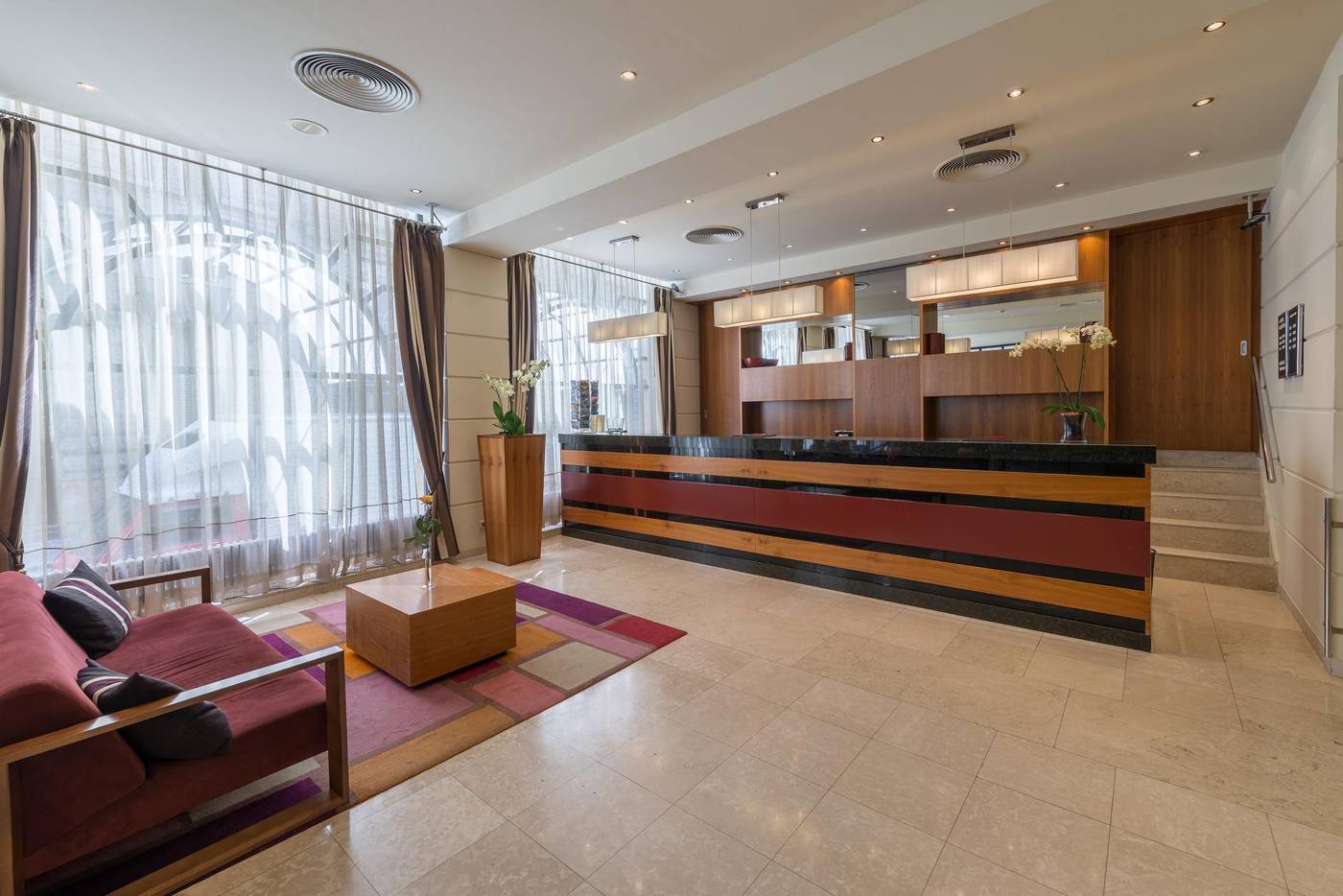 K---K--Hotel-Opera-Lobby-4