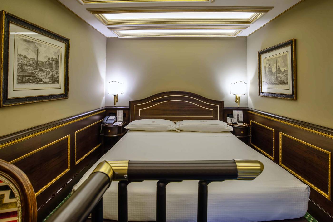 Hotel-River-Palace-Room-37