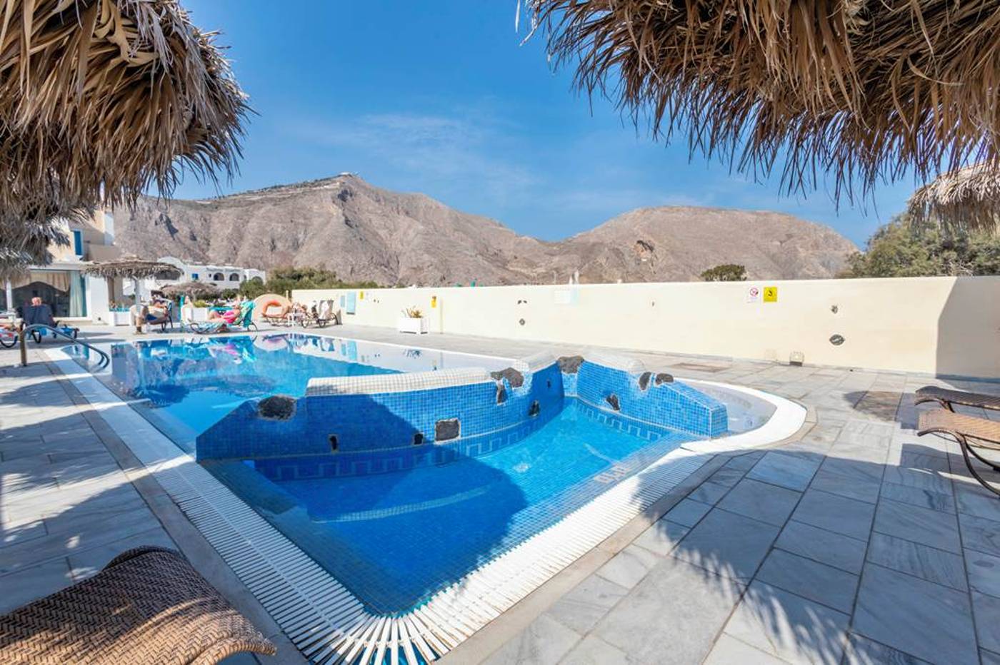 Perissa-Bay-General-view-7