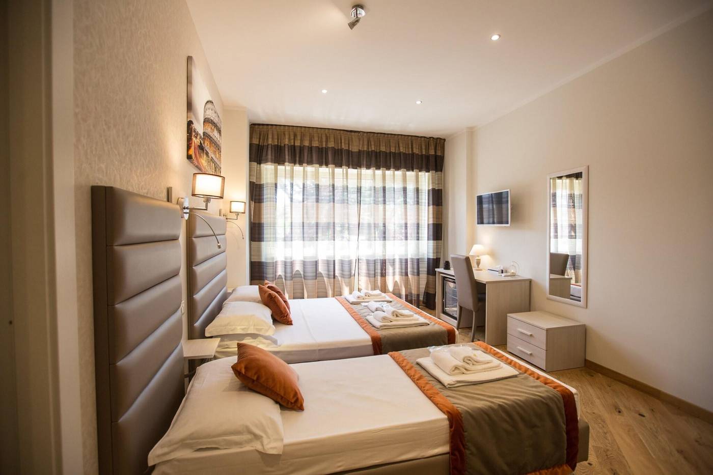 Vatican-City-Relais-Room-15