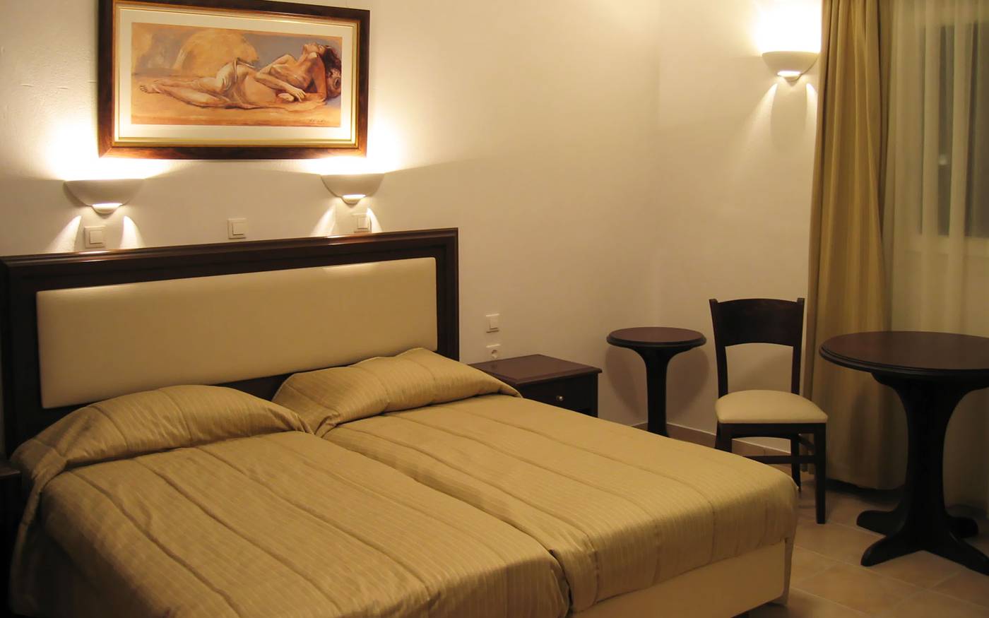 Giannoulaki-Aparthotel-Room-17