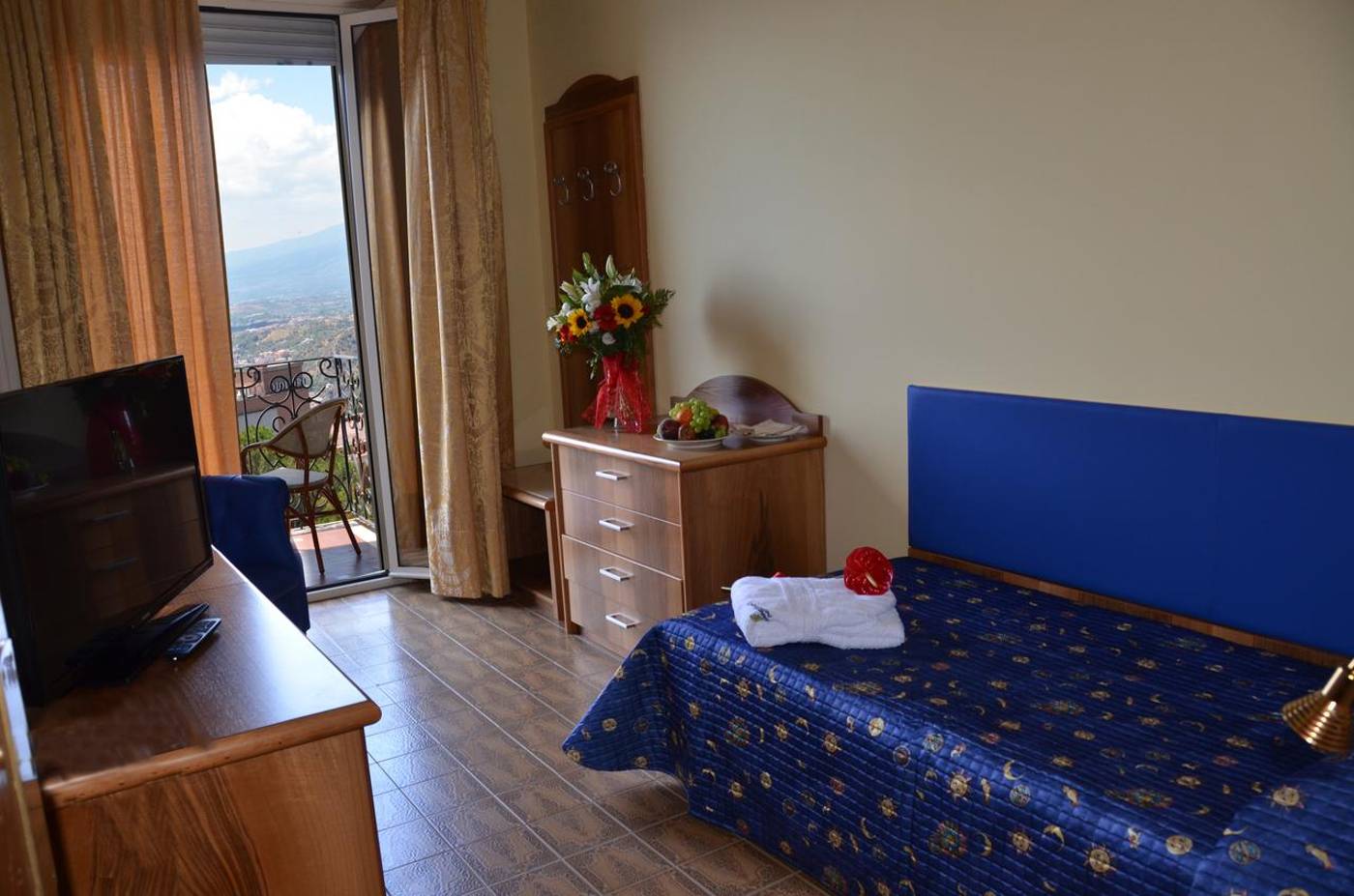 Taormina-Park-Hotel-Room-5