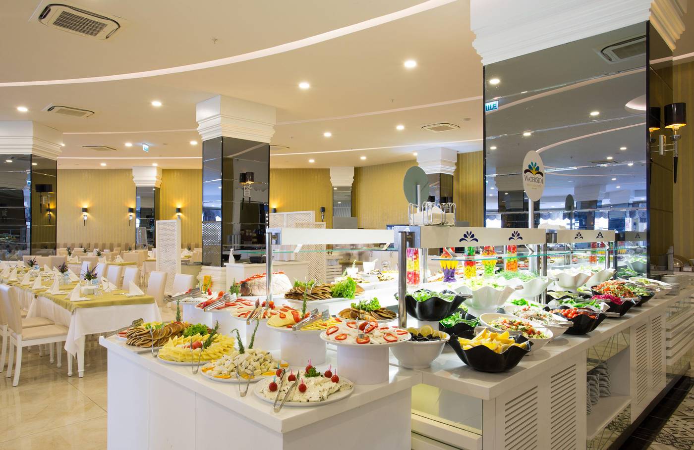 Water-Side-Resort-and-Spa-Restaurant-38