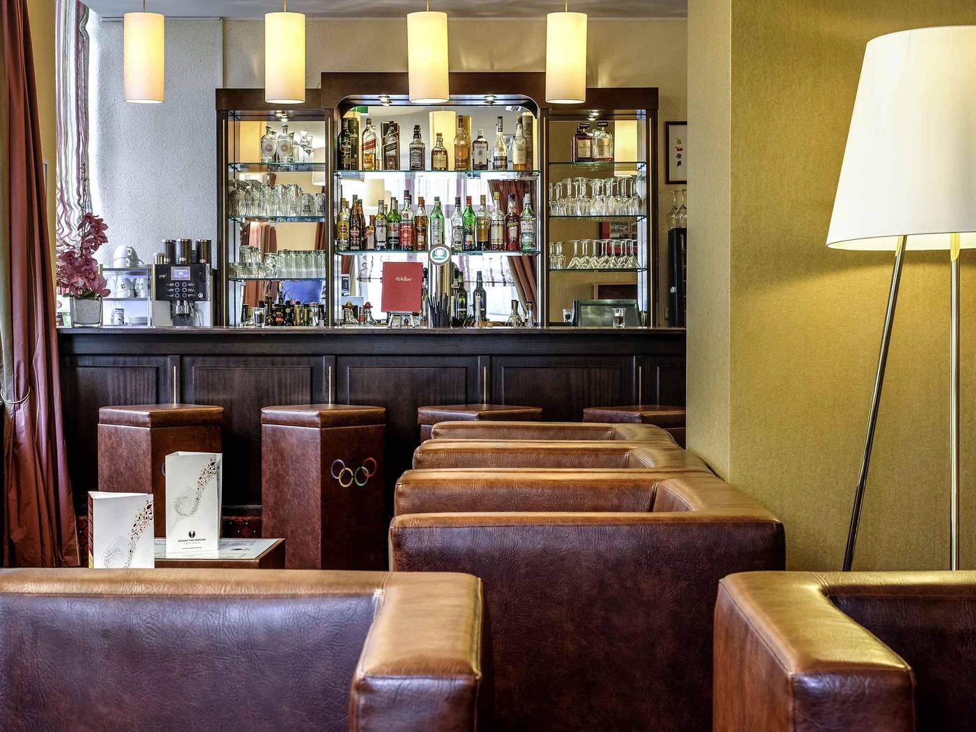 Mercure-Hotel-Muenchen-am-Olympiapark-Bar-20