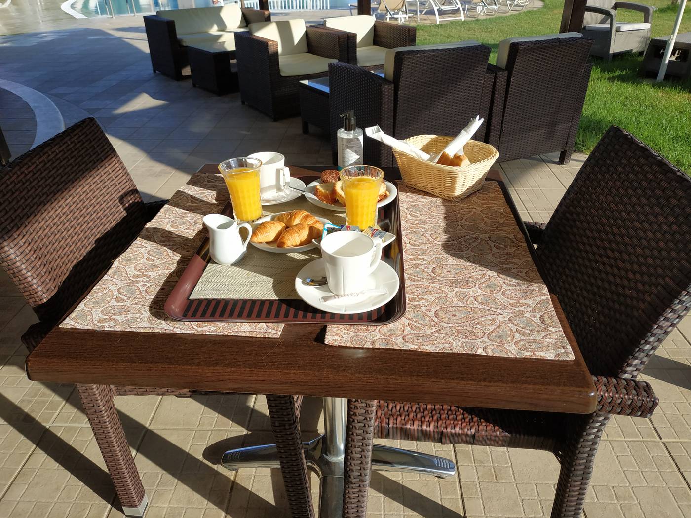 Eleni-s-Garden-Restaurant-16