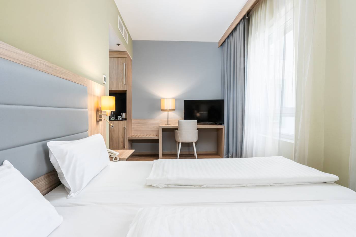 Akeah-Verdi-Budapest-Room-15