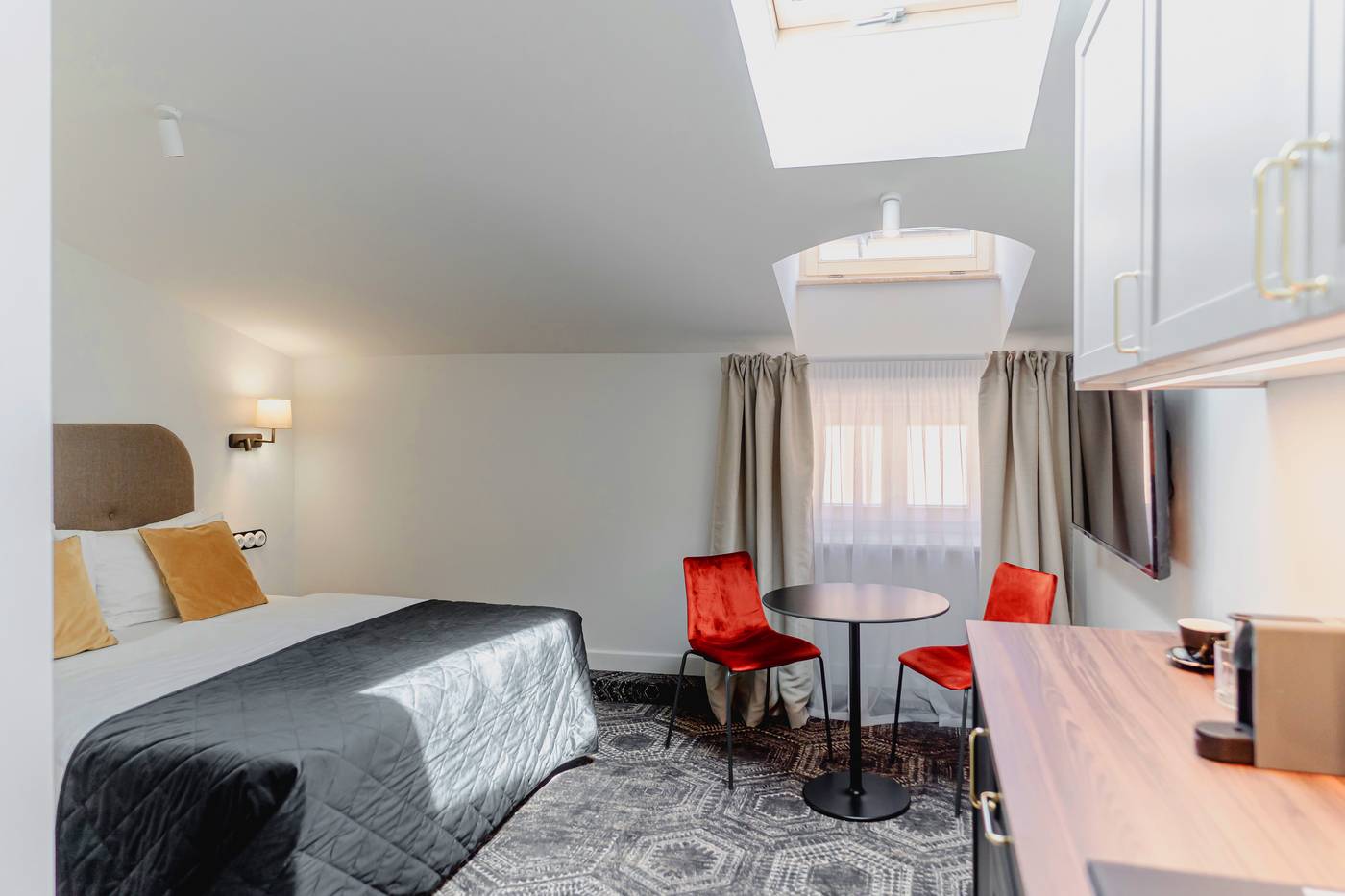 N33-Premium-Apartments-Old-Town---Destigo-Hotels-Room-15