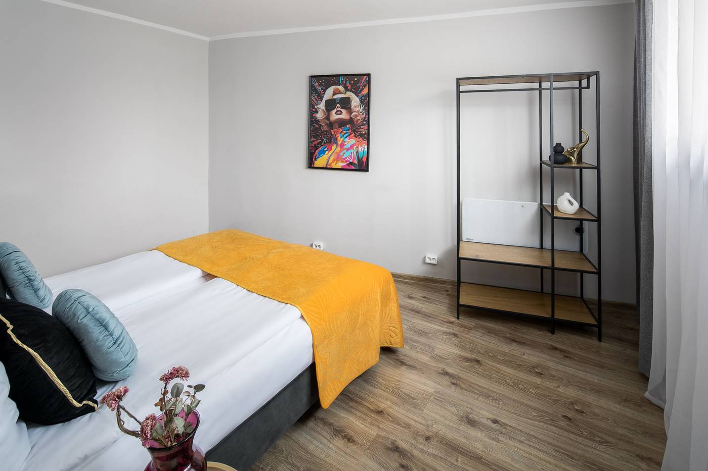 Green-Avenue-Apartments-Room-43