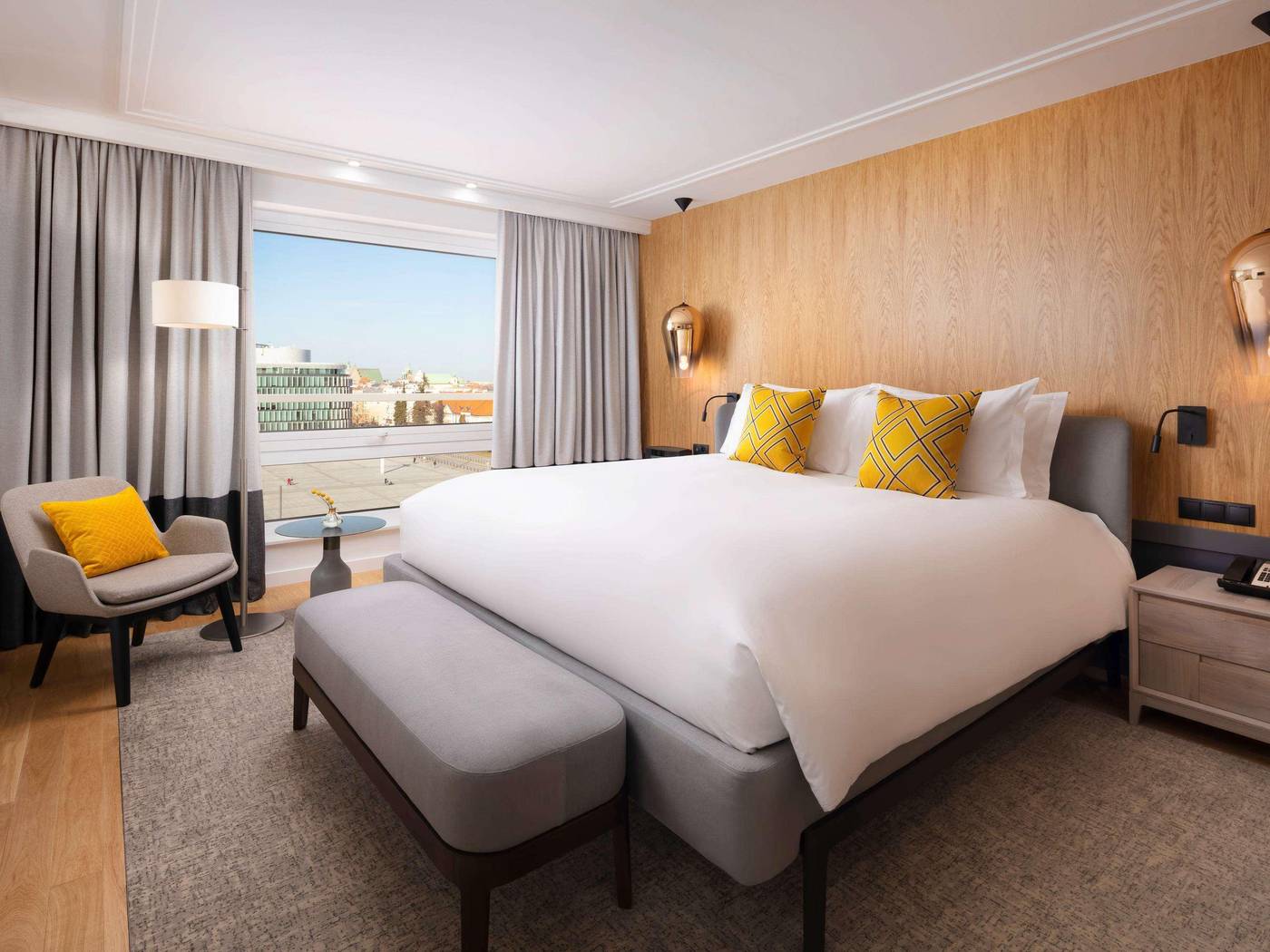 Sofitel-Warsaw-Victoria-Room-10