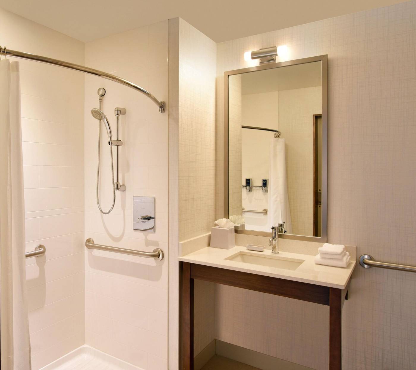 Four Points by Sheraton Coral Gables - United States - CORAL GABLES - Room - 7