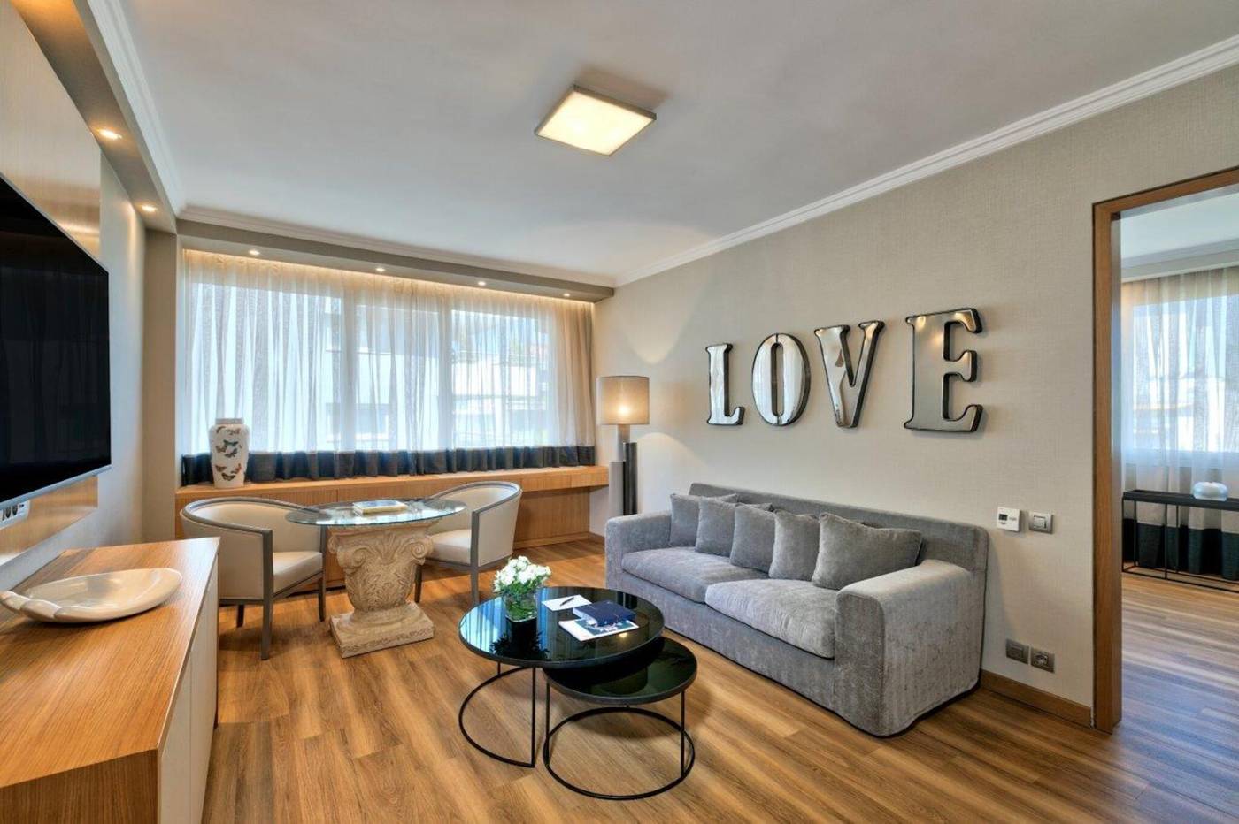 Divani-Caravel-Room-31