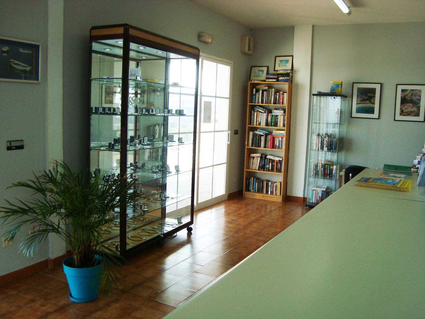 Castell-Sol-Lobby-25